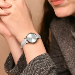 Damen Uhr CHOUQUETTE Blau Zifferblatt Blau Leder Armband